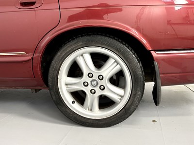 Lot 64 - 1998 Jaguar XJR V8 - NO RESERVE