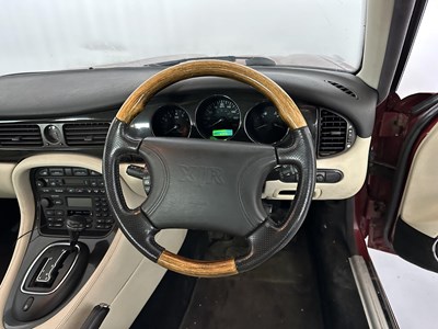 Lot 64 - 1998 Jaguar XJR V8 - NO RESERVE