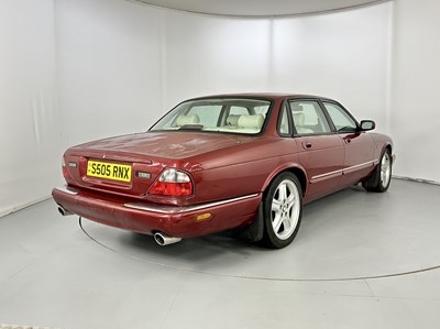 Lot 64 - 1998 Jaguar XJR V8 - NO RESERVE