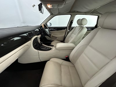 Lot 64 - 1998 Jaguar XJR V8 - NO RESERVE