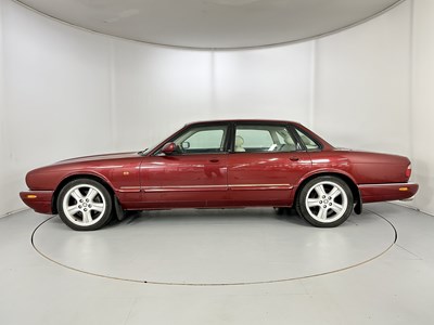Lot 64 - 1998 Jaguar XJR V8 - NO RESERVE