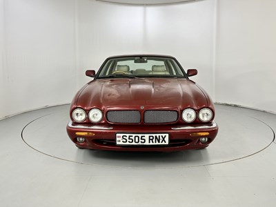 Lot 64 - 1998 Jaguar XJR V8 - NO RESERVE