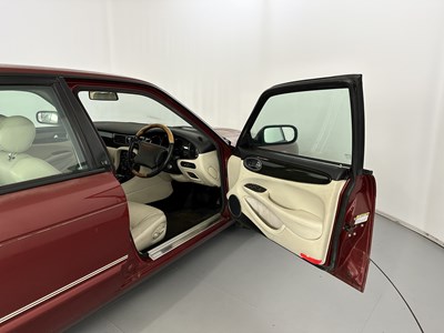 Lot 64 - 1998 Jaguar XJR V8 - NO RESERVE