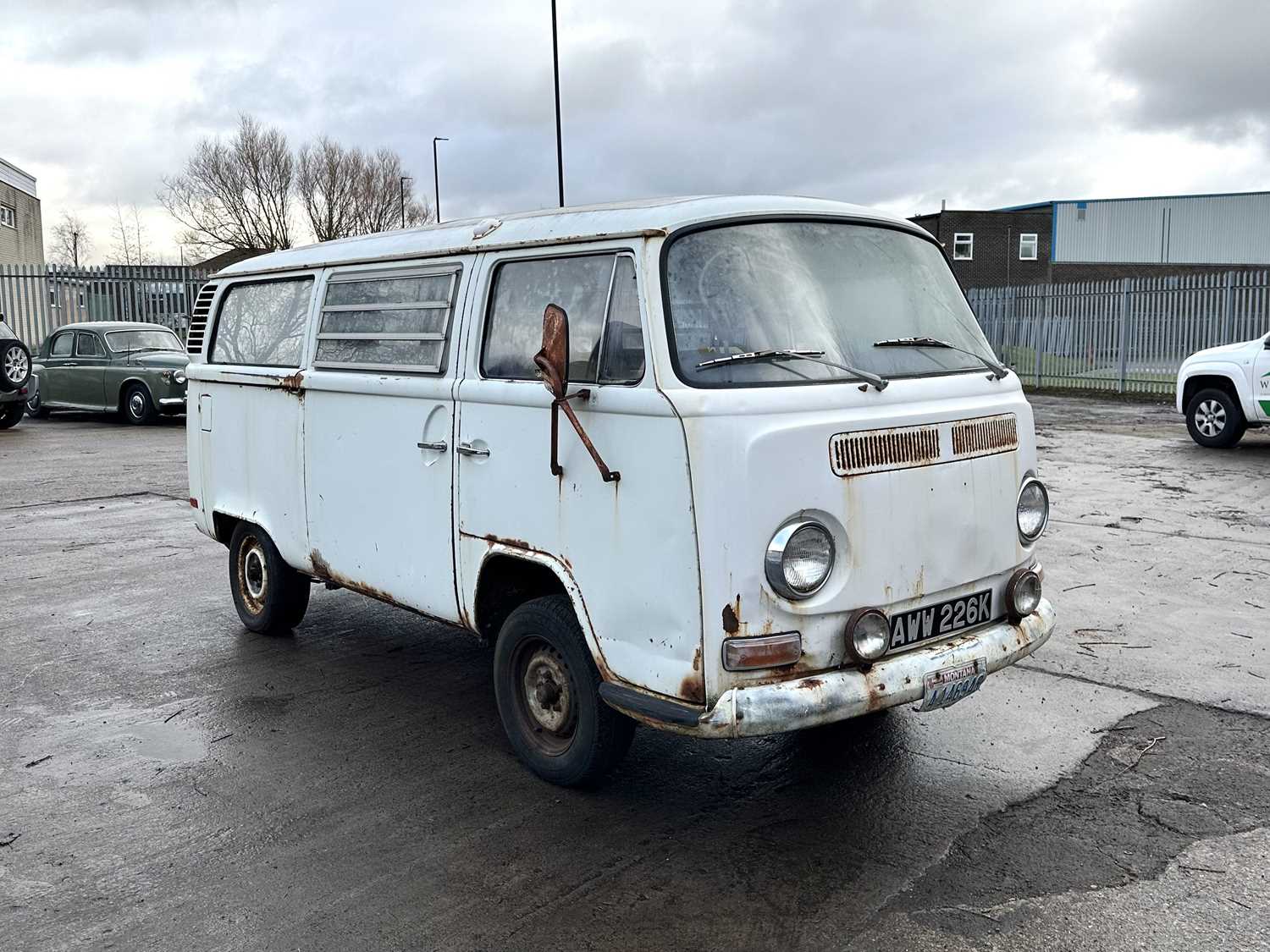 Lot 62 - 1972 Volkswagen T2 Camper