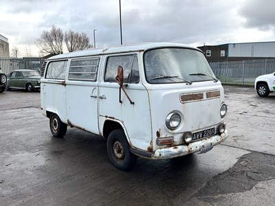Lot 62 - 1972 Volkswagen T2 Camper