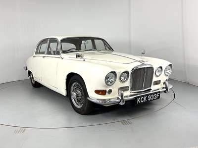 Lot 12 - 1967 Jaguar 420