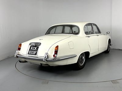 Lot 14 - 1967 Jaguar 420