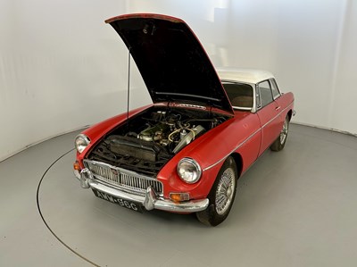 Lot 21 - 1968 MG C