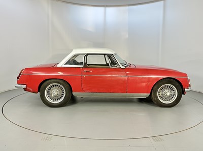 Lot 21 - 1968 MG C