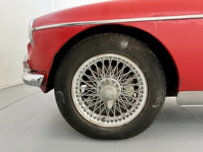 Lot 21 - 1968 MG C