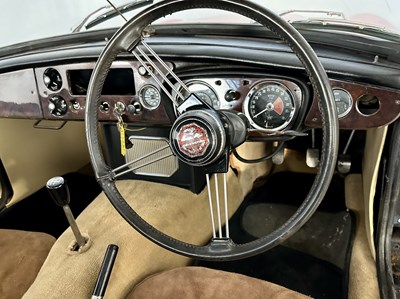 Lot 21 - 1968 MG C