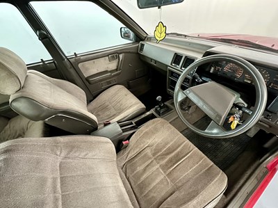 Lot 75 - 1988 Nissan Bluebird