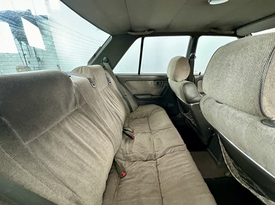 Lot 75 - 1988 Nissan Bluebird