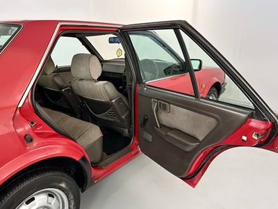 Lot 75 - 1988 Nissan Bluebird