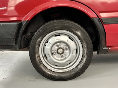 Lot 75 - 1988 Nissan Bluebird