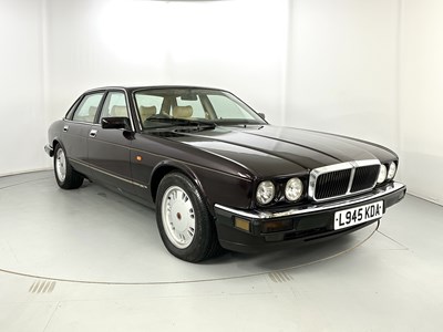 Lot 119 - 1994 Jaguar XJ 3.2 Sport