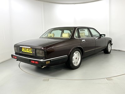 Lot 119 - 1994 Jaguar XJ 3.2 Sport
