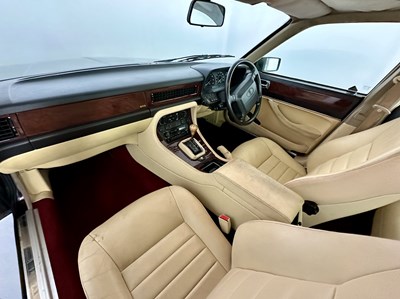 Lot 119 - 1994 Jaguar XJ 3.2 Sport
