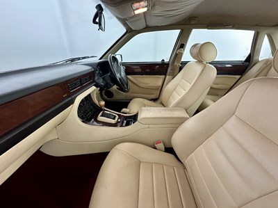 Lot 119 - 1994 Jaguar XJ 3.2 Sport