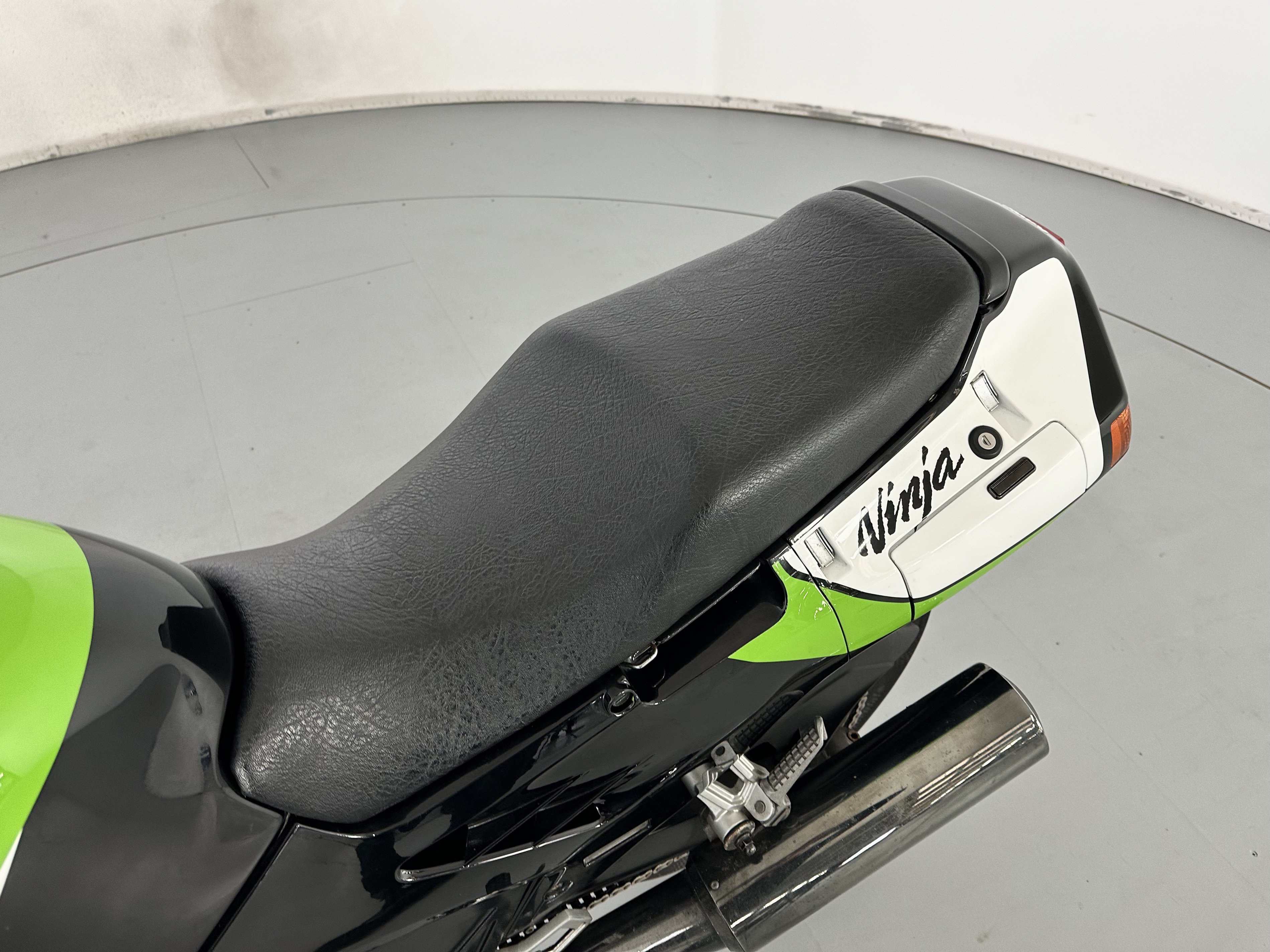 Lot 118 - 1989 Kawasaki ZX-10 Ninja
