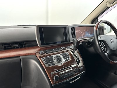 Lot 14 - 2007 Nissan Elgrand - Highway Star Edition 4WD