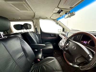 Lot 14 - 2007 Nissan Elgrand - Highway Star Edition 4WD