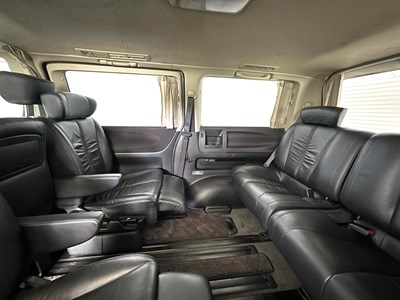 Lot 14 - 2007 Nissan Elgrand - Highway Star Edition 4WD