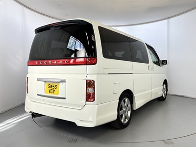 Lot 14 - 2007 Nissan Elgrand - Highway Star Edition 4WD