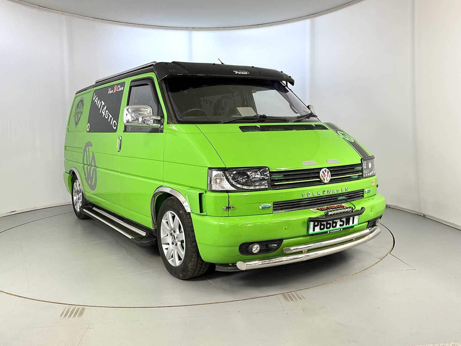 Lot 49 - 1999 Volkswagen T4 Transporter